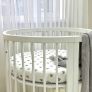 Husa saltea rotunda patut bebe copii cu elastic, Inimioare bej-gri (4)